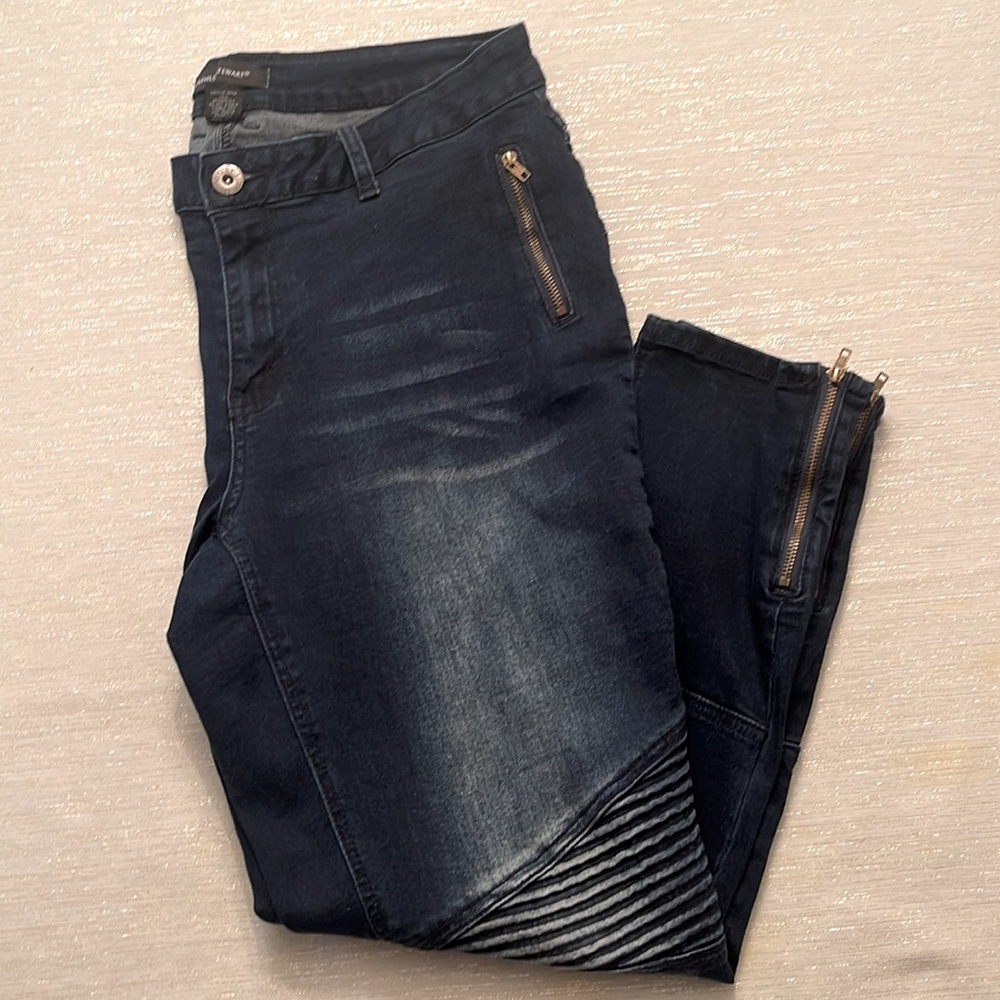 Ashley Stewart Moto ankle zipper Skinny jeans. Wmns sz 16